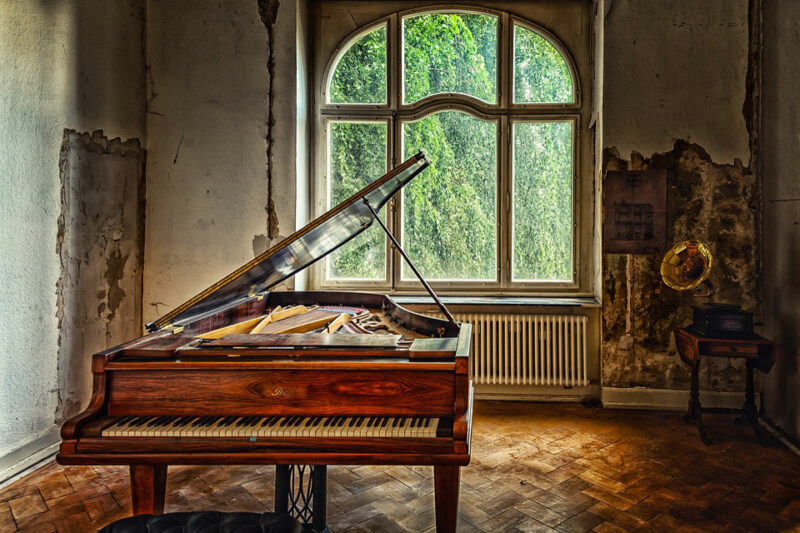Piano in a dream