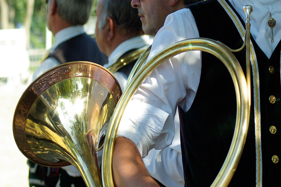 Hunting Horn (Bugle) in a Dream Meaning and Symbolism Dream Glossary